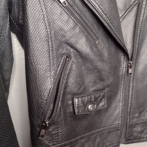 Jacket - Picture 3 of 7